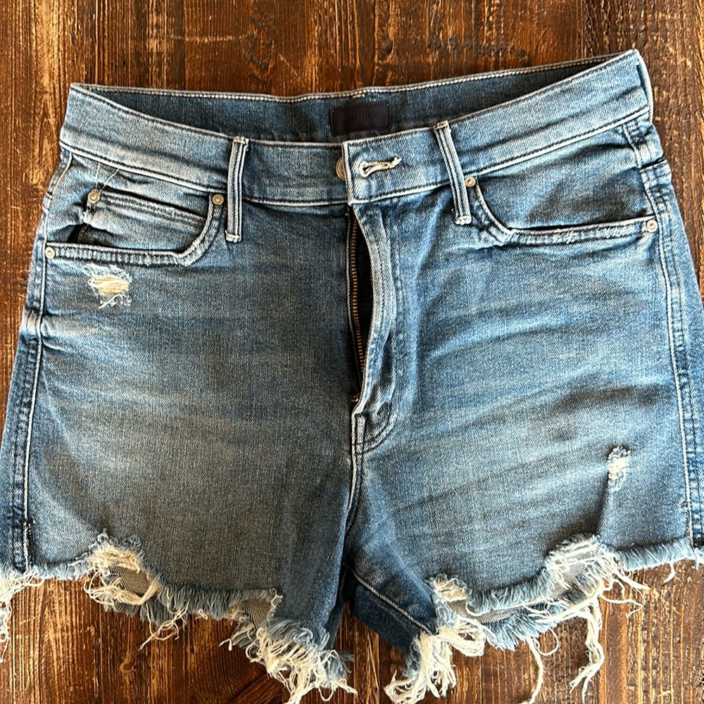 Mother Denim Rascal Slit Chew denim shorts size 29